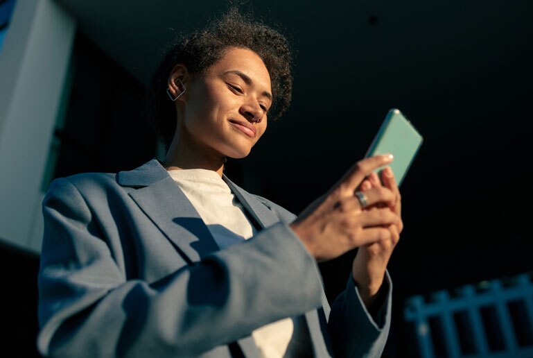 Women on her phone